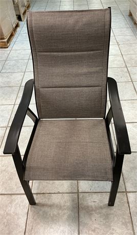 Chaise patio Hampton Bay Felton Falls **voir lot no 171**