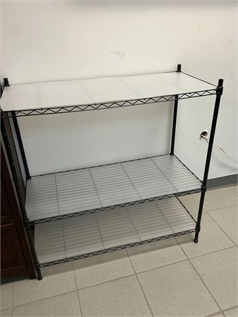 Étagère 3 niveaux avec dessus en plastique