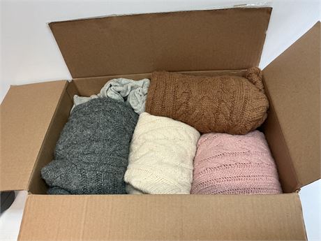 Lot de 10 chandail de laine pour femme (M)