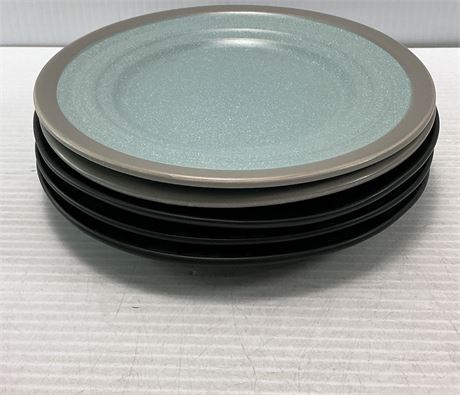 LOT DE 5 ASSIETTES - Pfaltzgraff Adina grès (2) et Oneida Ridge grès (3)