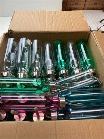 Lot de 50 bouteilles d’eau