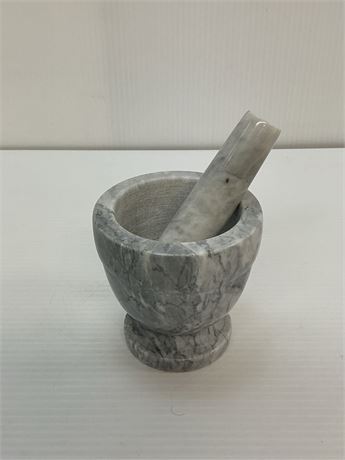 Mortier et pilon en marbre Verka 4 po