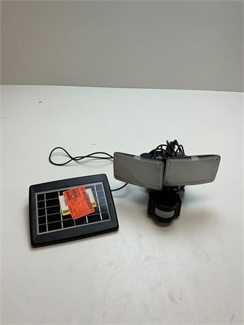 Lampes solaires extérieures Defiant à détecteur de mouvement