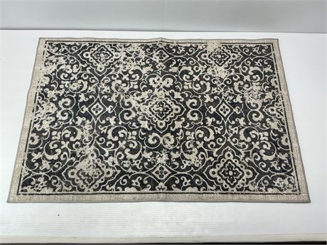 Tapis (24 x 36 po)