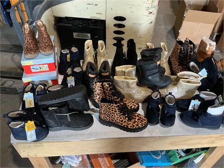 Lot de 21 bottes (enfants)