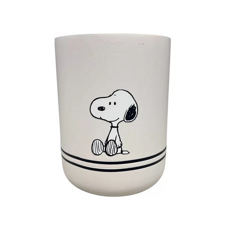Gobelet Peanuts Snoopy en résine, vendu par At Home