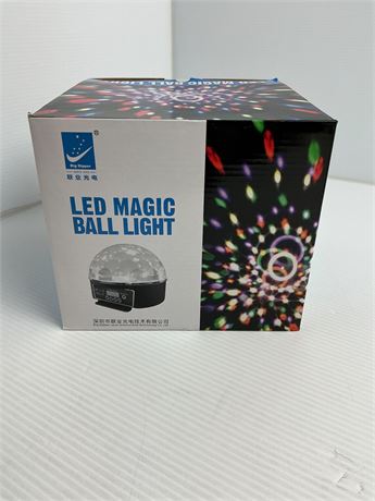Lumière boule LED magique