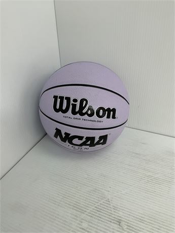 Ballon basketball Wilson NCAA ICON rose taille 6