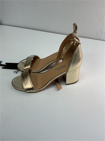 Souliers talon doré Time and Tru femme 8