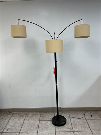 LIRE DESCRIPTION - Lampe de lecture Room & Retreat 7 pi