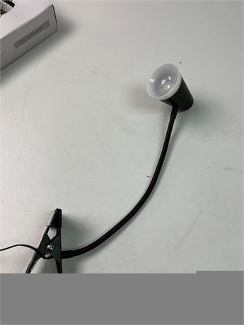 Lampe de lecture USB à pince – col flexible