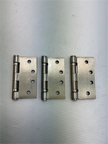 Charnières 2.5 x 4 po (3)