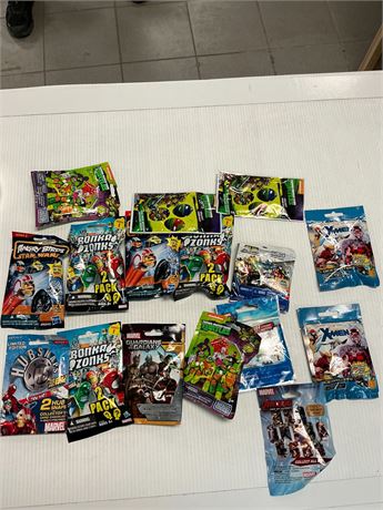 Lot jouets variés