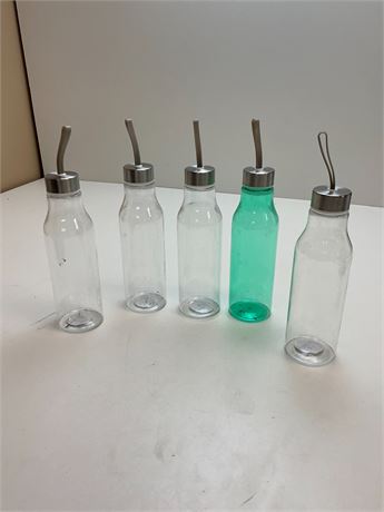 Lot de 5 bouteilles d’eau