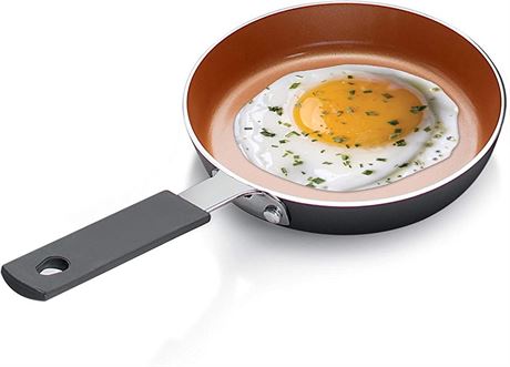 Poêle mini œufs Gotham Steel antiadhésive titane céramique