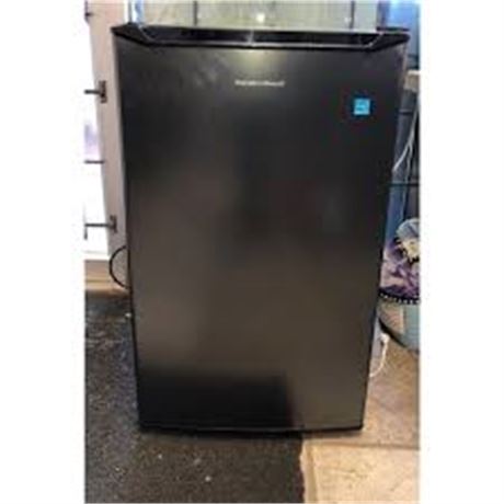 Mini réfrigérateur de bar Hamilton Beach testé en bon état