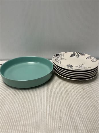Ens. 6 petites assiettes et 1 bol
