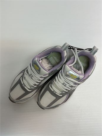 Souliers sport gris mauve blanc femme Avia 6