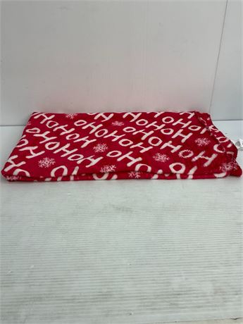 Jeté de Noël en molleton Serafina Home 60 x 50 po, rouge