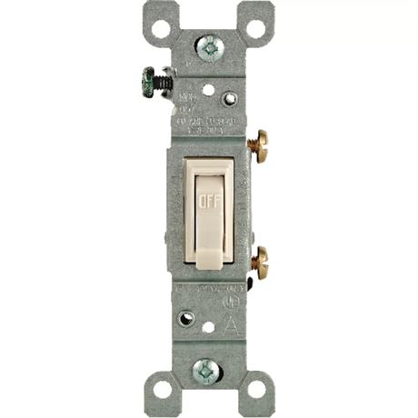 LOT DE  9 - Interrupteurs Leviton 15 A unipolaires amande pâle