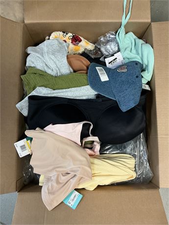 Lot de 50 morceaux de vêtements mixtes FEMMES TARGET