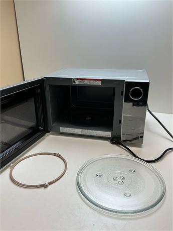 Four micro-ondes numérique Westinghouse 30 L