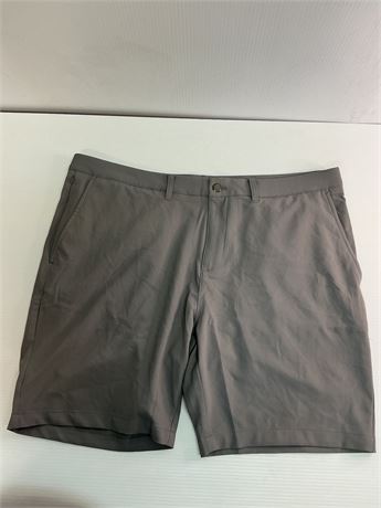 Short gris homme Kirkland gr.40