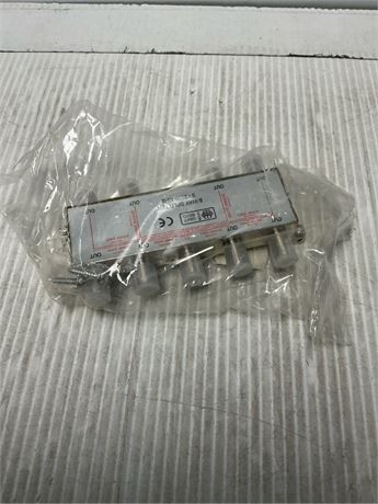 Répartiteur coaxial 8 voies 5-2500 MHz