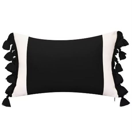 Coussin rectangulaire brodé colorblock à pompons int/ext 42 x 23 cm
