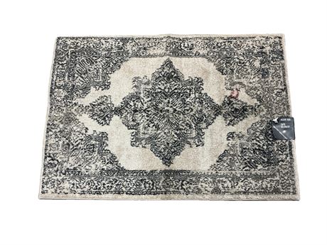 (petite tache) Tapis accent Hometrends 31.5 x 45 po