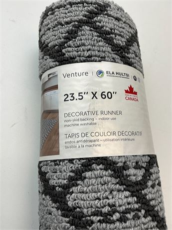 Chemin de table décoratif Venture – 23,5 x 60 po