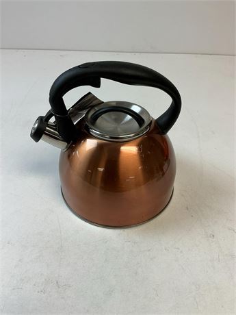 Bouilloire sifflante Farberware 2,5 pintes en acier inox