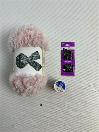 Ensemble couture et tricot