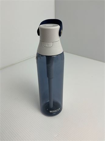 Bouteille filtrante Brita avec paille 26 oz