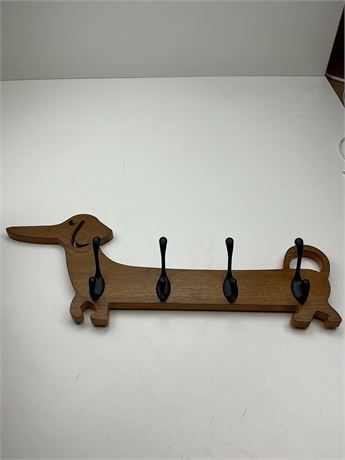 Cintre manteau teckel