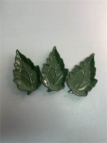 Assiette en forme de feuille (3)
