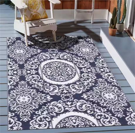 Tapis extérieur réversible Nuu Garden 5,3 x 7,3 pi