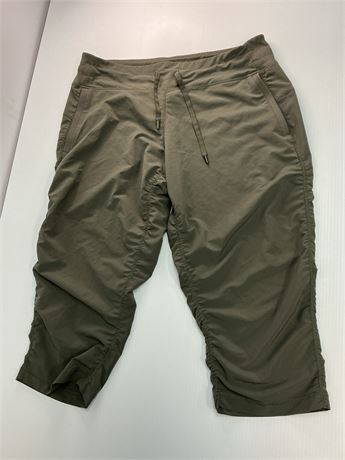 Pantalon 3/4 Kirkland vert forêt femme taille L