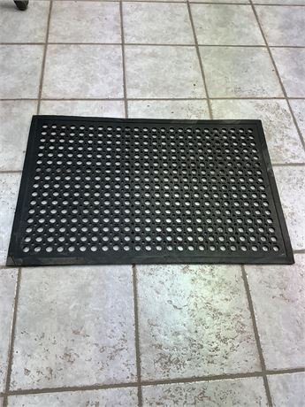 Tapis caoutchouc 36 x 24 po