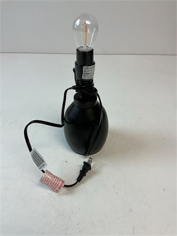 Lampe de table Simple Designs noire