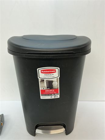 Poubelle Rubbermaid