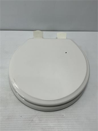 VOIR PHOTOS - Siège de toilette (rond) 15 x 14 po