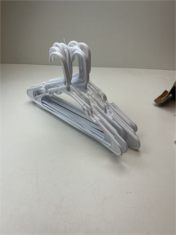Lot de 20 cintres en plastique