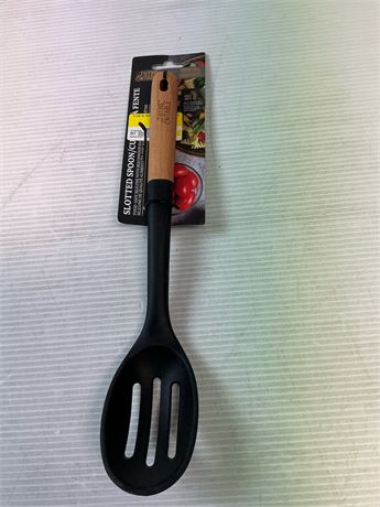 Cuillère ajourée Thyme and Table