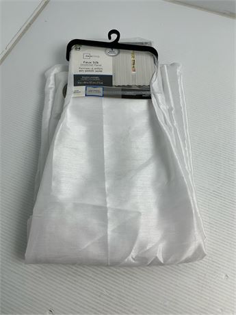 1 PANNEAU - Rideau imitation soie Red Label blanc 84 po œillets