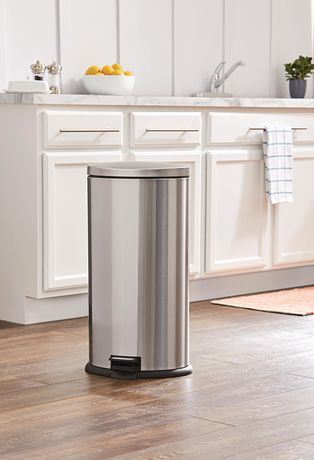 Poubelle à pédale Hometrends inox satiné 30 L