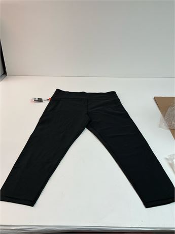 Leggings courts de yoga noirs TUFF Capri