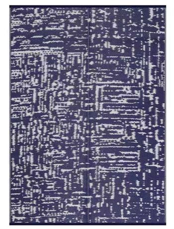 Tapis int/ext plastique léger géom. réversible bleu/blanc 5 x 22 pi