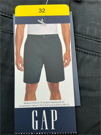 Short GAP à devant plat pour homme – taille 32
